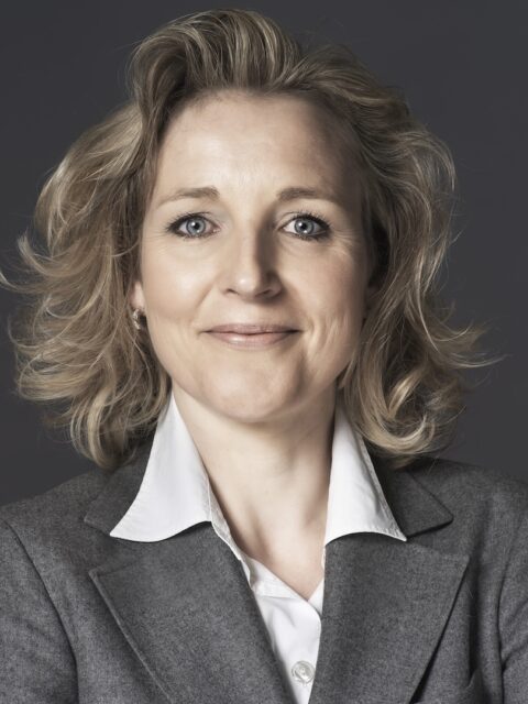 Lavoris - RA Susanne Raab - Geschichte